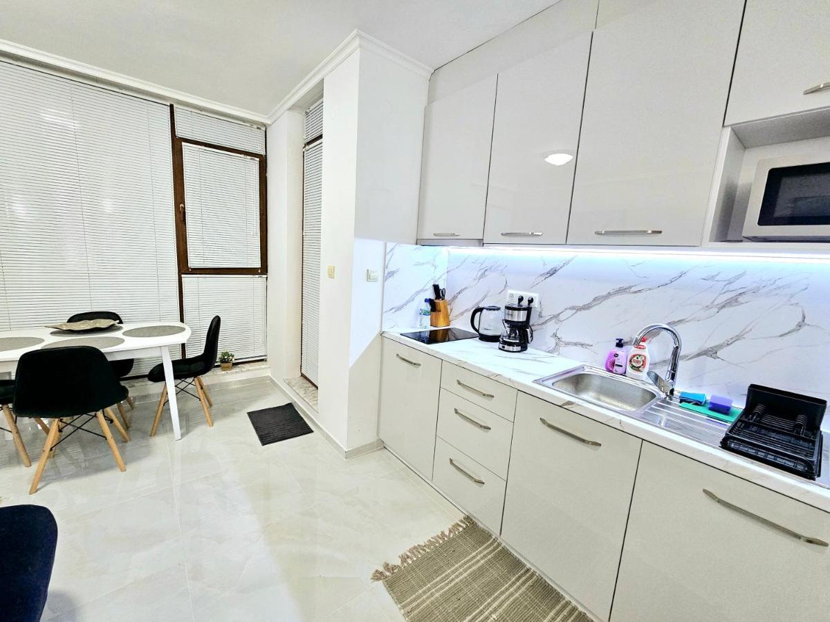 Studio Apartment With Balcony 300M From Beach Sluneční pobřeží Exteriér fotografie
