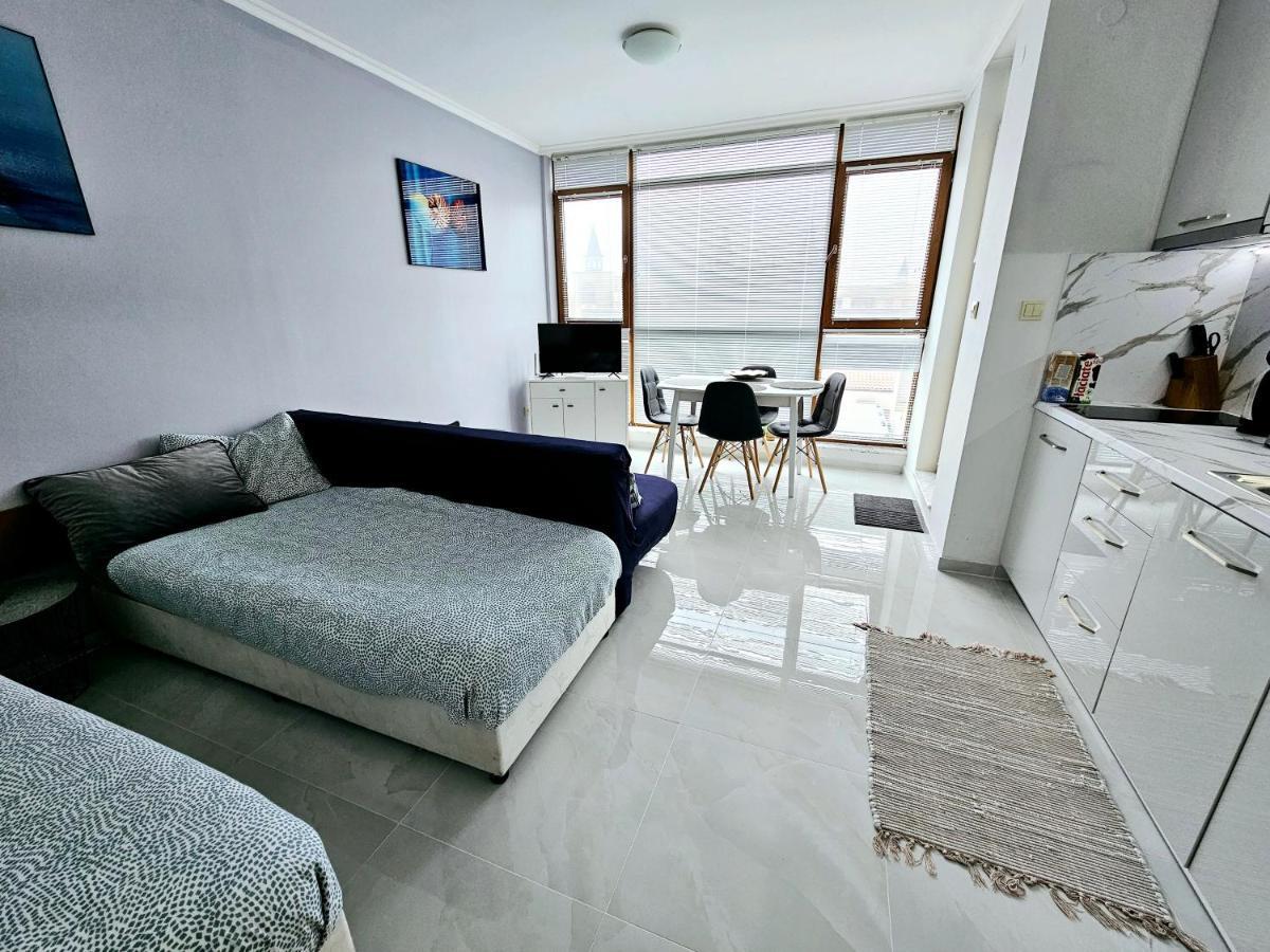 Studio Apartment With Balcony 300M From Beach Sluneční pobřeží Exteriér fotografie